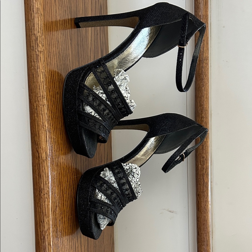 Adrianna Papell Glittery Black Platform Heels